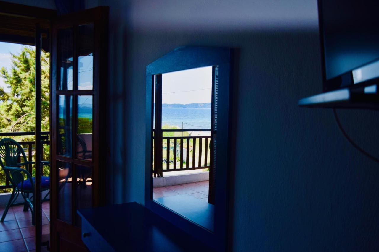 Hotel Kari Ouranoupoli Luaran gambar